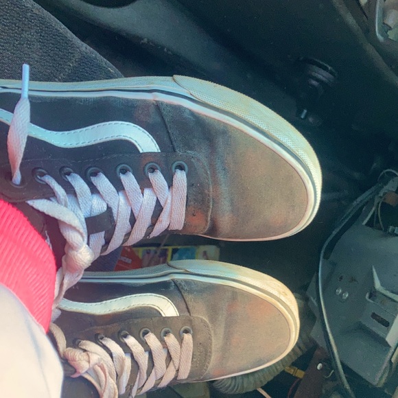 Vans - Picture 2 of 2